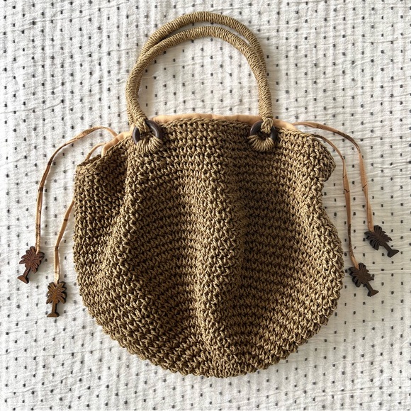 Cappelli Straworld Straw Cinched Tote Bag Island Print Wooden Palm Tree Charms - Picture 11 of 11